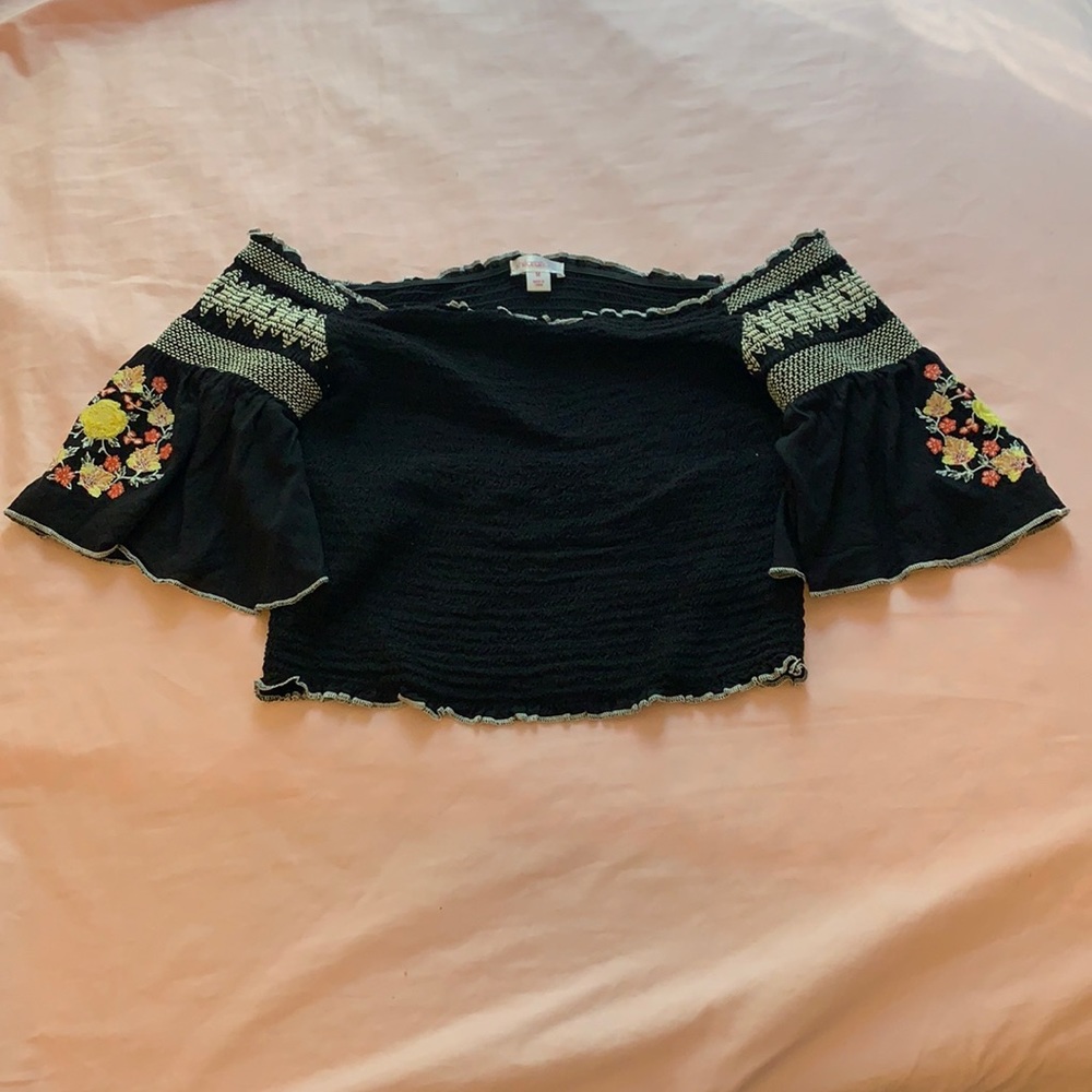 Strapless top
